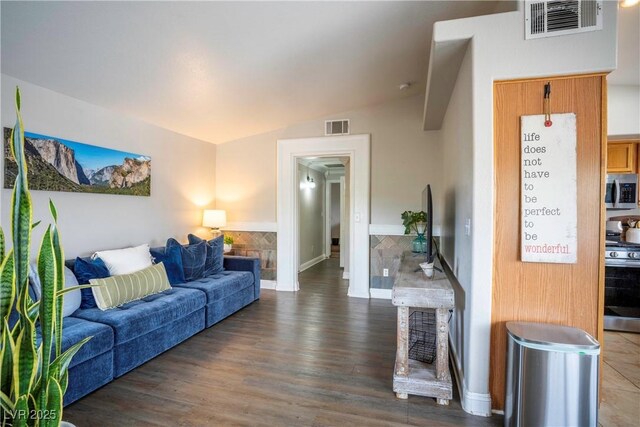 520 Arrowhead Trl Unit 1322, Henderson, NV 89015 - living room with lofted ceiling and wood finished floors