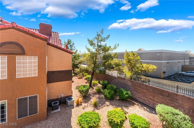 2200 S Fort Apache Rd Unit 2015, Las Vegas, NV 89117 - view of yard featuring central AC