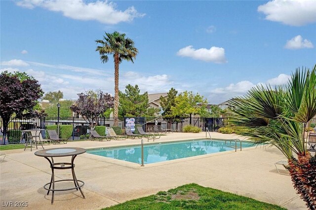 2900 Sunridge Heights Pkwy Unit 518, Henderson, NV 89052 - community pool featuring a patio