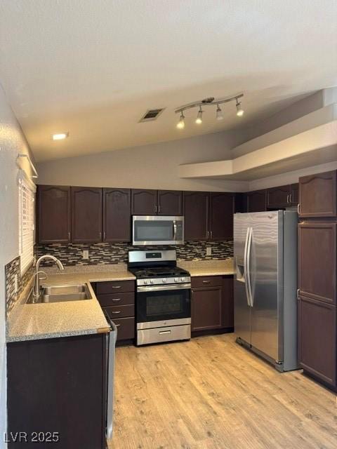 837 Holly Lake Way, Henderson, NV 89002 - photo 5