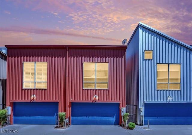 1190 E Carson Ave, Las Vegas, NV 89101 - photo 1