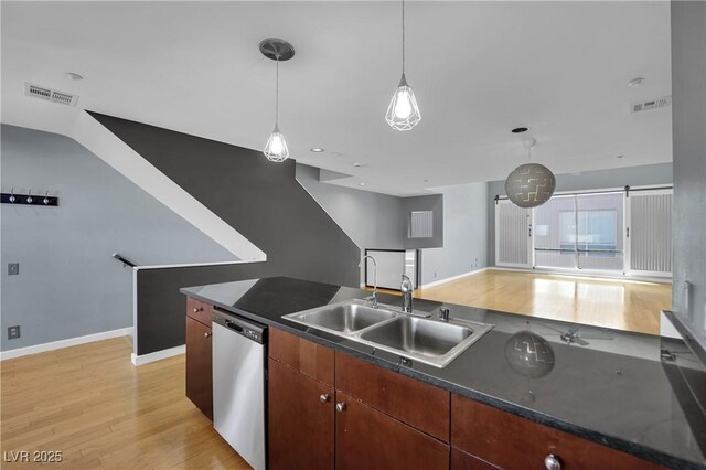 1190 E Carson Ave, Las Vegas, NV 89101 - photo 14
