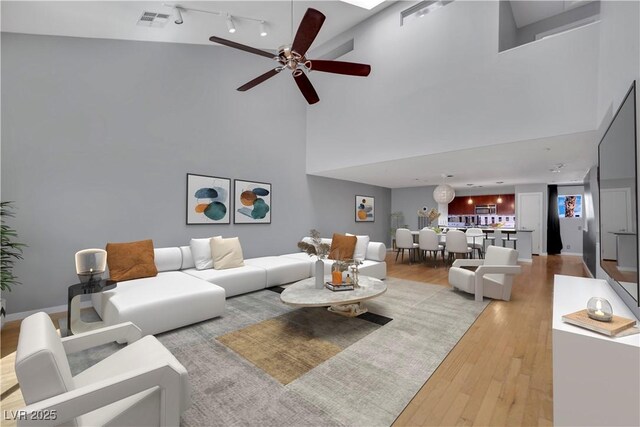 1190 E Carson Ave, Las Vegas, NV 89101 - photo 4