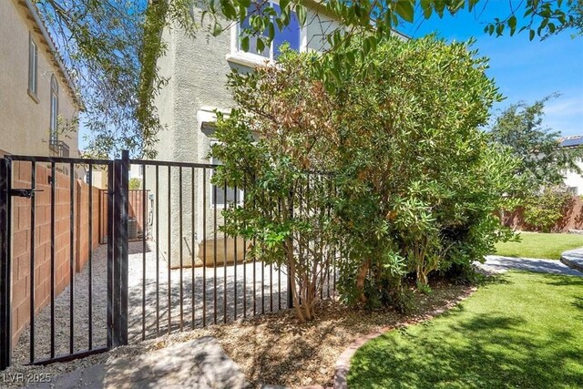 10845 Drake Ridge Ave, Las Vegas, NV 89166 - view of gate