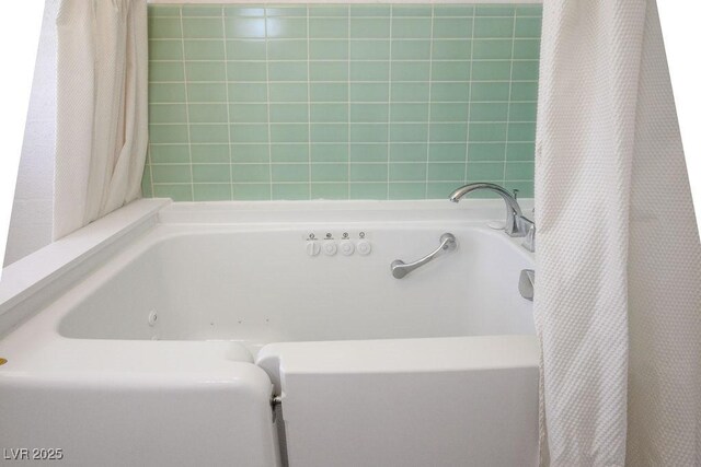 633 5th St, Boulder City, NV 89005 - view of full bathroom