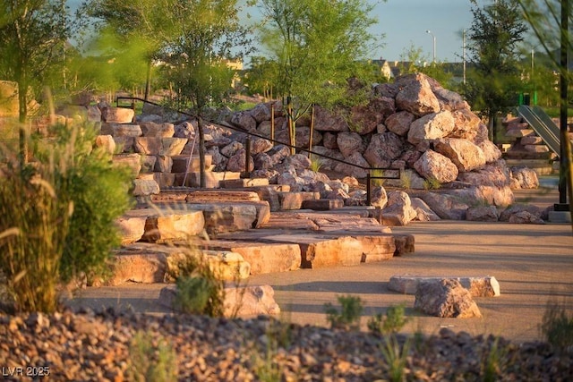 338 Taylor St, Henderson, NV 89015 - view of surrounding community