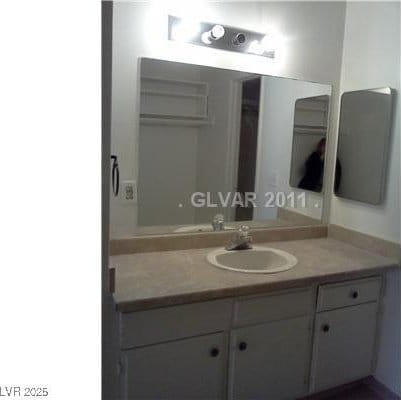 1405 Vegas Valley Dr Unit 378, Las Vegas, NV 89169 - bathroom with vanity