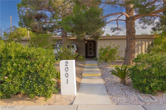 2001 E Mcwilliams Ave, Las Vegas, NV 89101 - view of front facade
