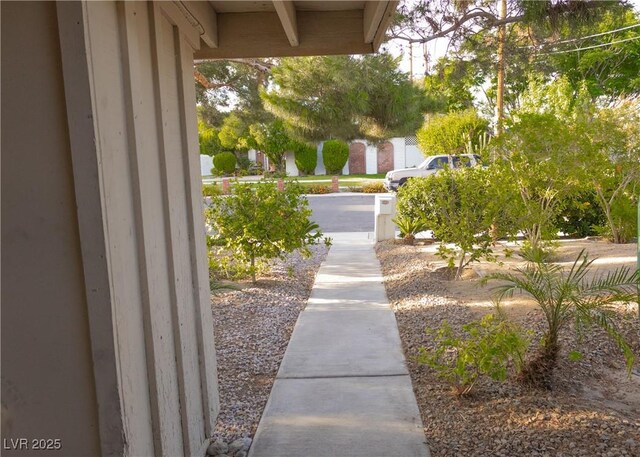 2001 E Mcwilliams Ave, Las Vegas, NV 89101 - view of home's community