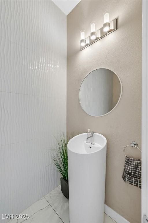 881 Barrhead Ave, Henderson, NV 89012 - view of bathroom