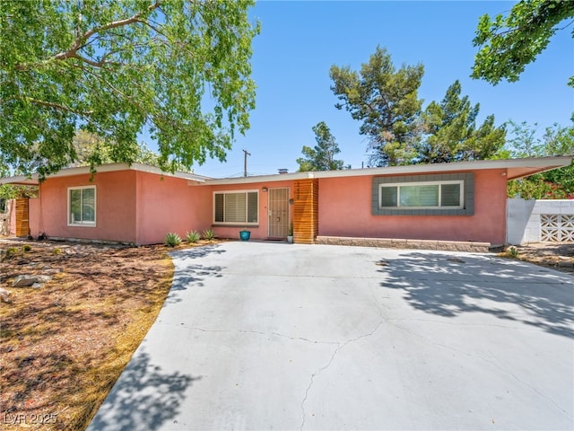 3212 Silver Saddle St, Las Vegas, NV 89169 - ranch-style home with driveway and stucco siding