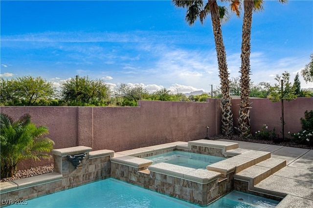 9921 Mirada Dr, Las Vegas, NV 89144 - view of pool with an in-ground hot tub