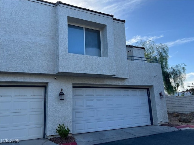 8940 Antioch Way, Las Vegas, NV 89117 - view of garage