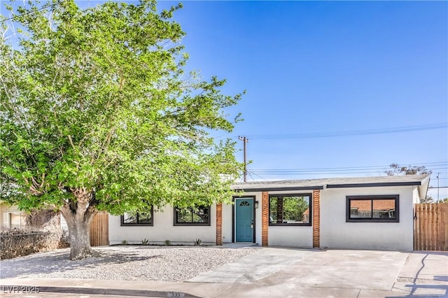 333 Rossmoyne Ave, North Las Vegas, NV 89030 - view of front of property with stucco siding