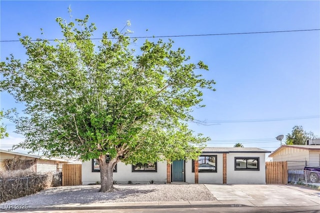 333 Rossmoyne Ave, North Las Vegas, NV 89030 - view of front of home with stucco siding