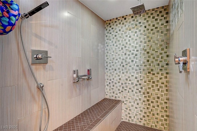 6230 Calm Brook Ct, Las Vegas, NV 89149 - full bathroom featuring tiled shower