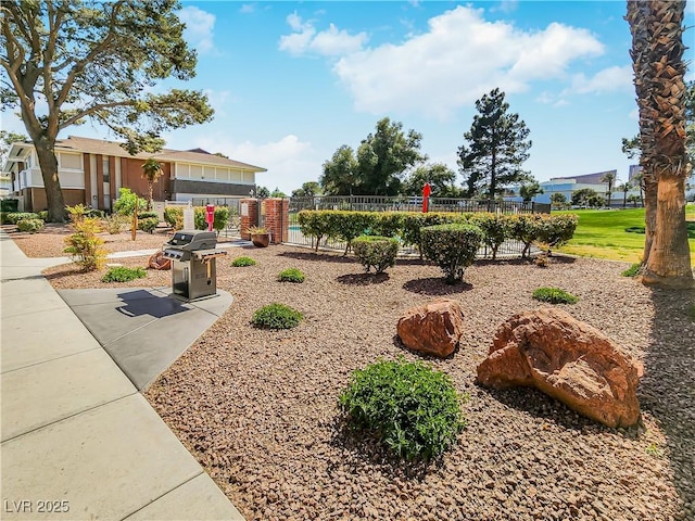 2867 Geary Pl Unit 3008, Las Vegas, NV 89109 - view of yard