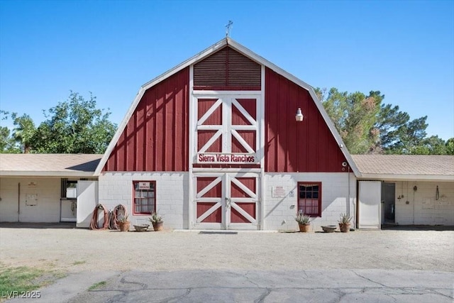 3102 La Mirada Ave, Las Vegas, NV 89120 - view of barn