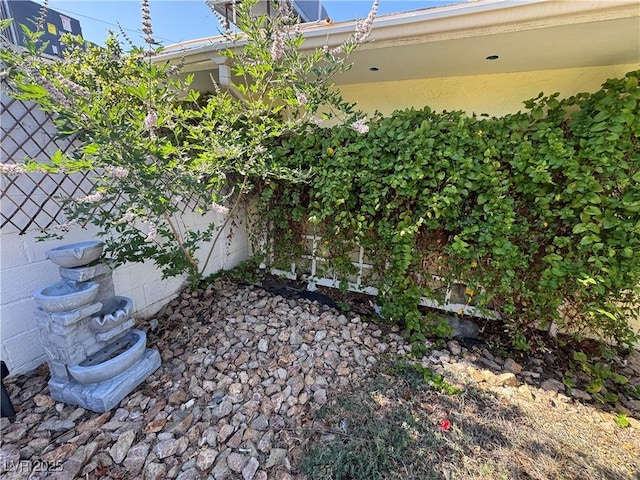 1819 Beverly Way, Las Vegas, NV 89104 - view of yard