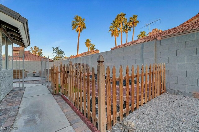 58 Pleasant Dale Dr, Henderson, NV 89074 - fenced backyard featuring a patio