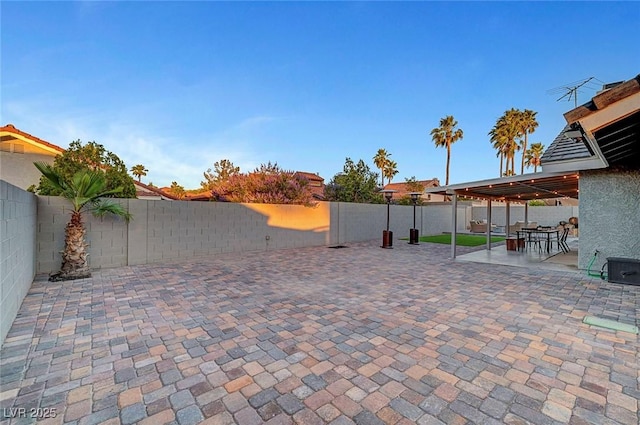 58 Pleasant Dale Dr, Henderson, NV 89074 - fenced backyard with a patio and outdoor dining area