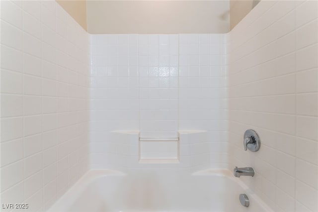 6125 Paddleboat St, North Las Vegas, NV 89031 - full bath with  shower combination