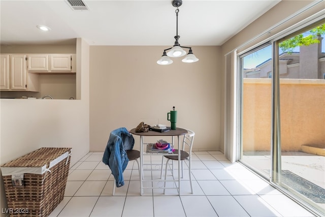 3950 S Sandhill Rd Unit 130, Las Vegas, NV 89121 - dining space with recessed lighting
