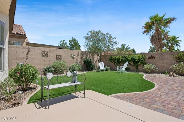 2425 Sturrock Dr, Henderson, NV 89044 - view of patio