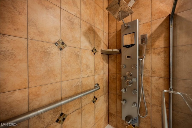 5516 Orchard Ln Unit 0, Las Vegas, NV 89110 - bathroom view of tiled shower