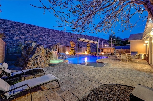 2124 Pont National Dr, Henderson, NV 89044 - photo 10