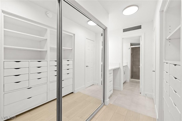 3111 Bel Air Dr Unit 24G, Las Vegas, NV 89109 - view of walk in closet