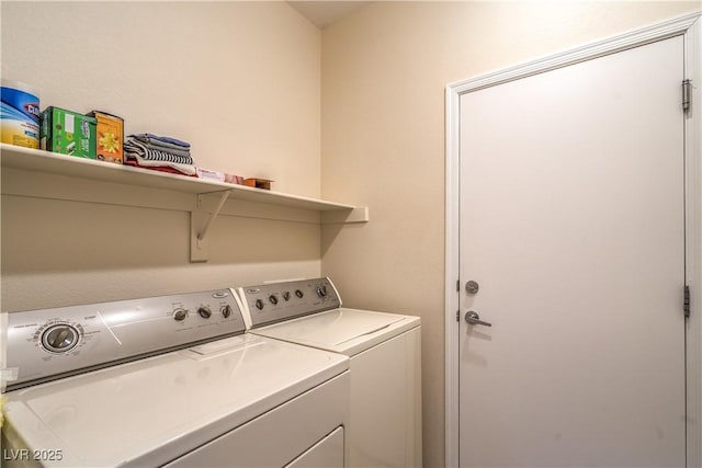 2144 Marywood Park Ct, Henderson, NV 89044 - laundry room featuring washer and dryer
