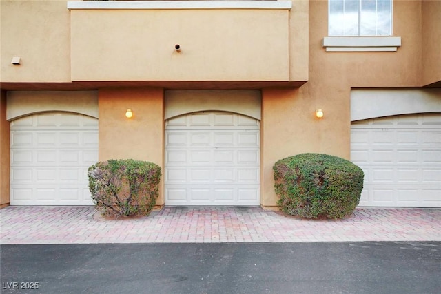 8725 Red Rio Dr Unit 203, Las Vegas, NV 89128 - view of garage