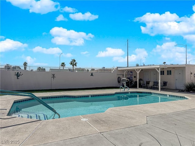 104 Hutton Ln, Las Vegas, NV 89145 - view of swimming pool featuring a patio