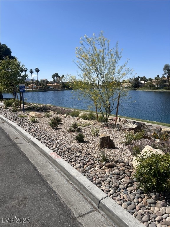 3150 Soft Breezes Dr Unit 1033, Las Vegas, NV 89128 - water view