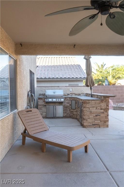 2549 Sundew Ave, Henderson, NV 89052 - view of patio / terrace featuring a ceiling fan