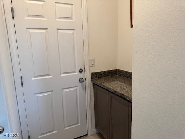 411 Hellebores Ave, North Las Vegas, NV 89084 - entryway with a textured wall
