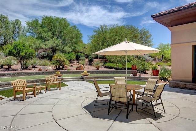 2545 Nashira St, Henderson, NV 89044 - view of patio / terrace with outdoor dining space