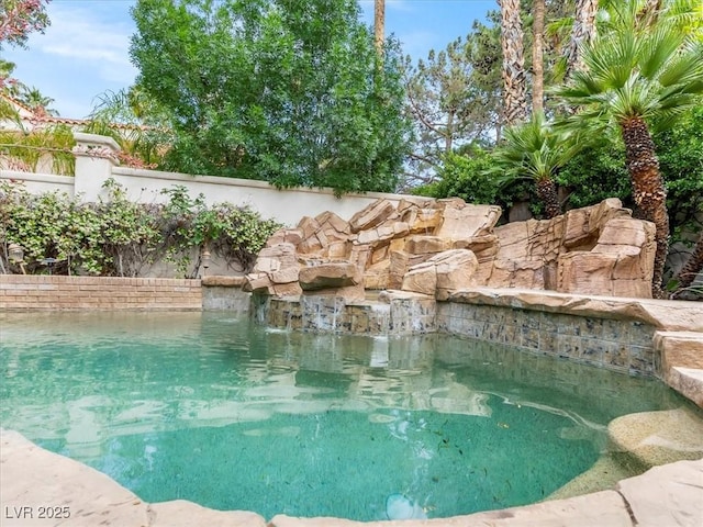 21 Sawgrass Ct, Las Vegas, NV 89113 - view of swimming pool