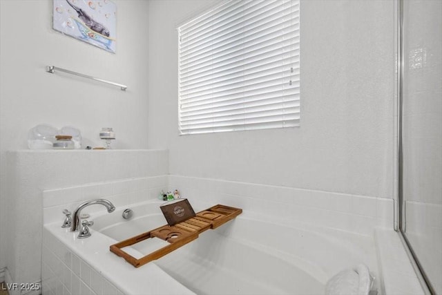 4308 Brazil Palm Ct, North Las Vegas, NV 89032 - full bathroom featuring a garden tub