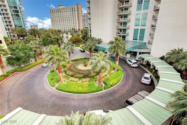222 Karen Ave Unit 601, Las Vegas, NV 89109 - view of community featuring curved driveway and a city view