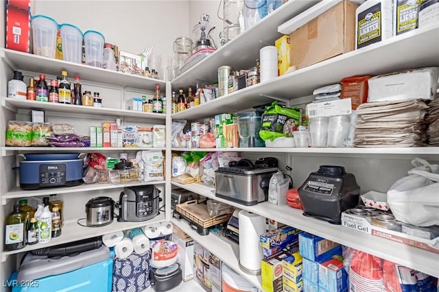 3929 Reyes Ave, Las Vegas, NV 89141 - view of pantry