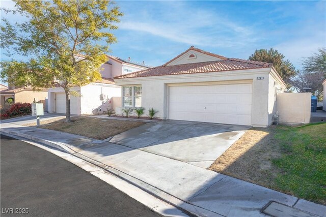 9741 Horizon Hills Dr, Las Vegas, NV 89117 - photo 2