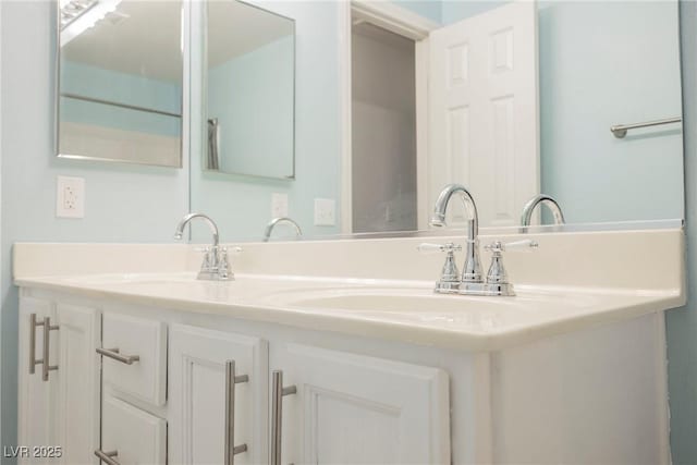 5133 Burr Oak Dr, Las Vegas, NV 89130 - bathroom featuring double vanity