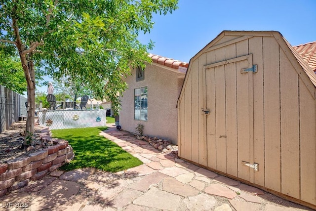 905 White Thunder St, Henderson, NV 89002 - view of yard