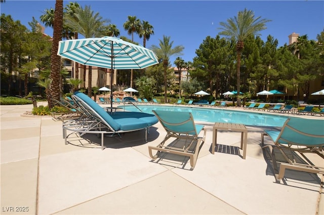 230 E Flamingo Rd Unit 129, Las Vegas, NV 89169 - community pool featuring a patio
