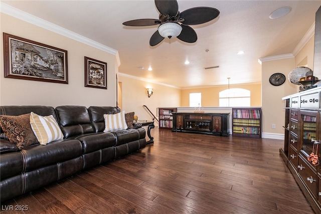 7718 Willow Cove Cir, Las Vegas, NV 89129 - living room featuring ceiling fan, crown molding, hardwood / wood-style flooring, baseboards, and recessed lighting