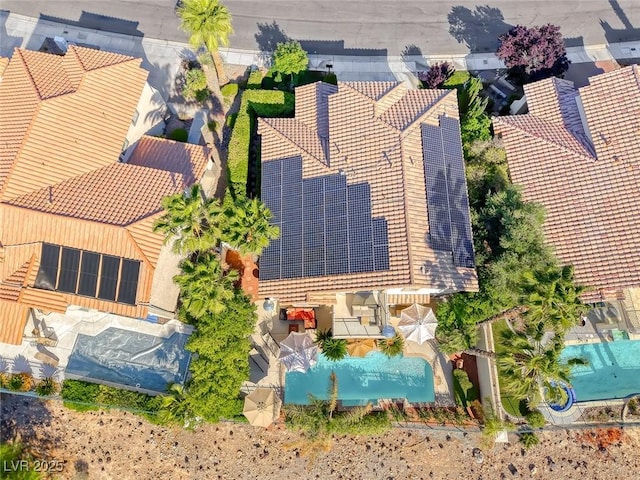 3050 Whispering Crest Dr, Henderson, NV 89052 - view of subject property with a pool area