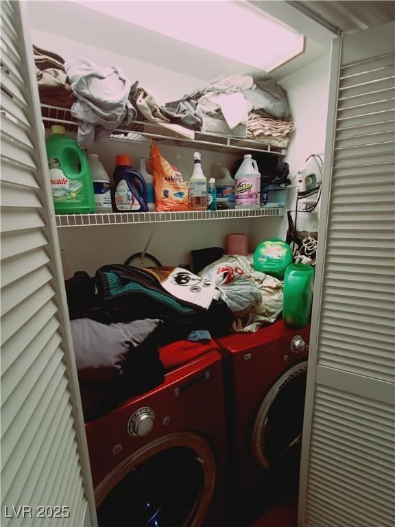 1407 Santa Margarita St Unit A, Las Vegas, NV 89146 - laundry room with washer and clothes dryer