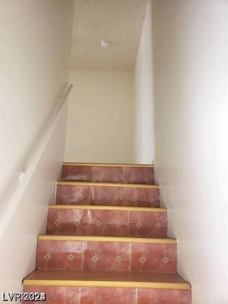 3435 Villa Knolls S Dr, Las Vegas, NV 89120 - view of staircase